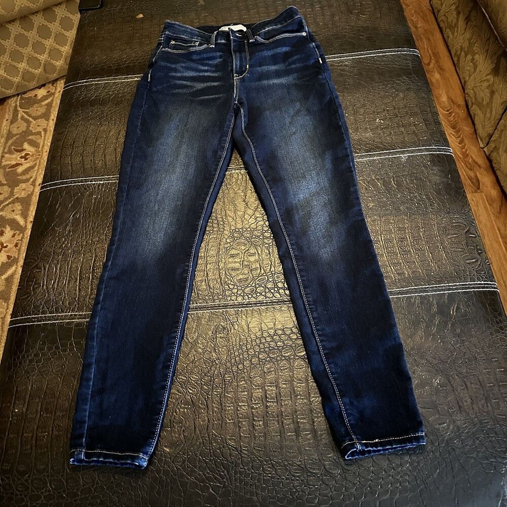 Levi's Strauss Signature Gold Jeans Women's Mid Rise Skinny TAG SIZE 4M 27X30